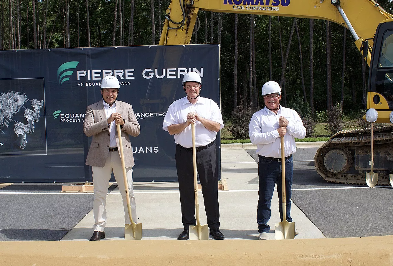 Photo de la cérémonie de pose de la première pierre
