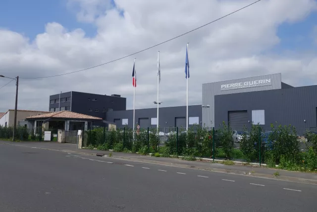 Vue de l'Usine de Niort - Pierre Guerin